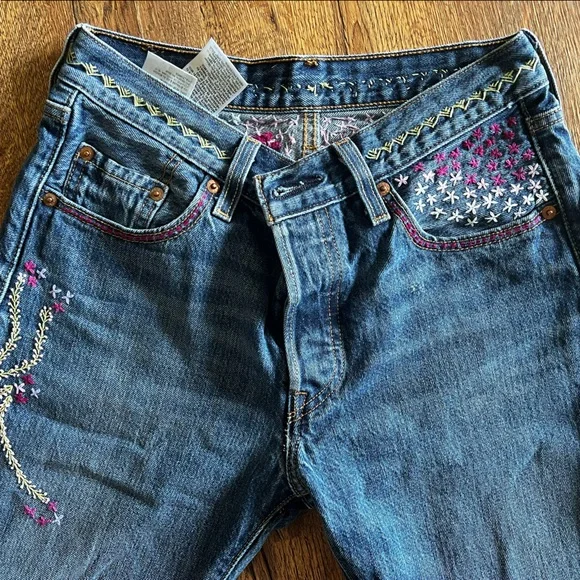 Levi’s Custom Embroidery